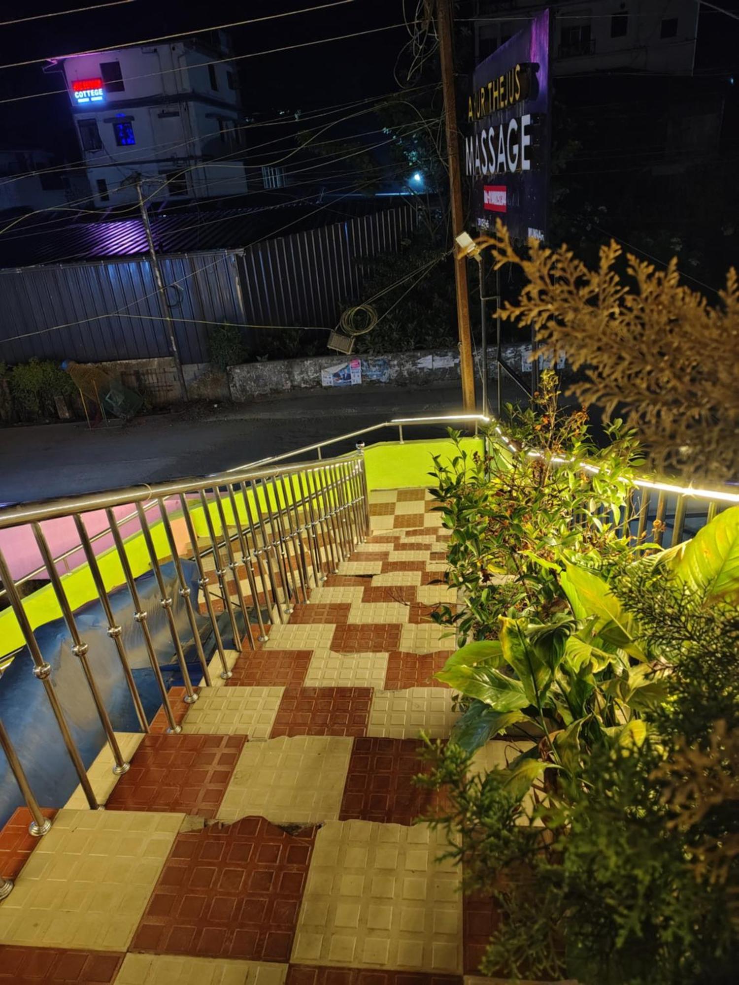 G Mount Budget Stay 蒙纳 外观 照片